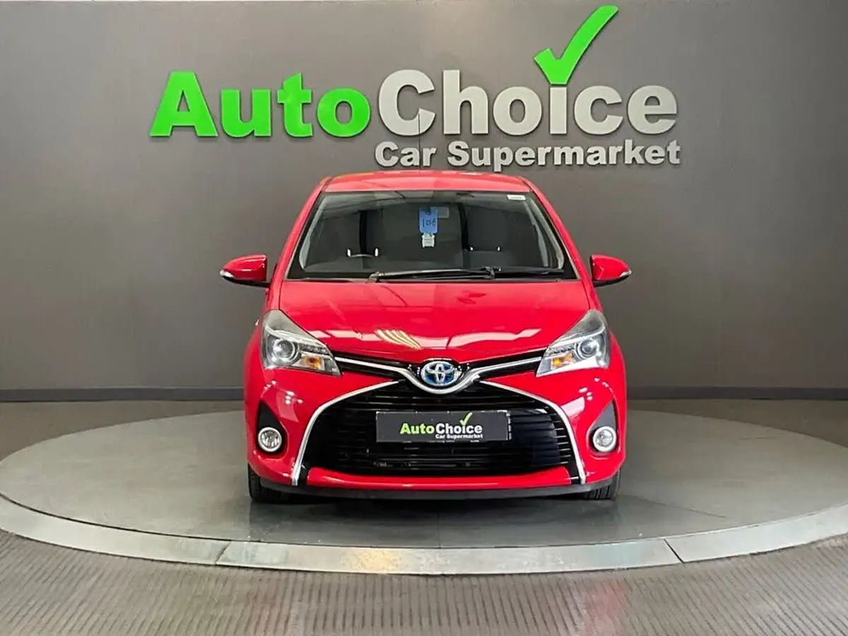 2015-toyota-yaris-15-vvt-i-sport-hybrid-big-5