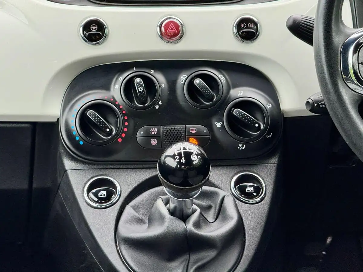 2019-fiat-500-12-lounge-big-14