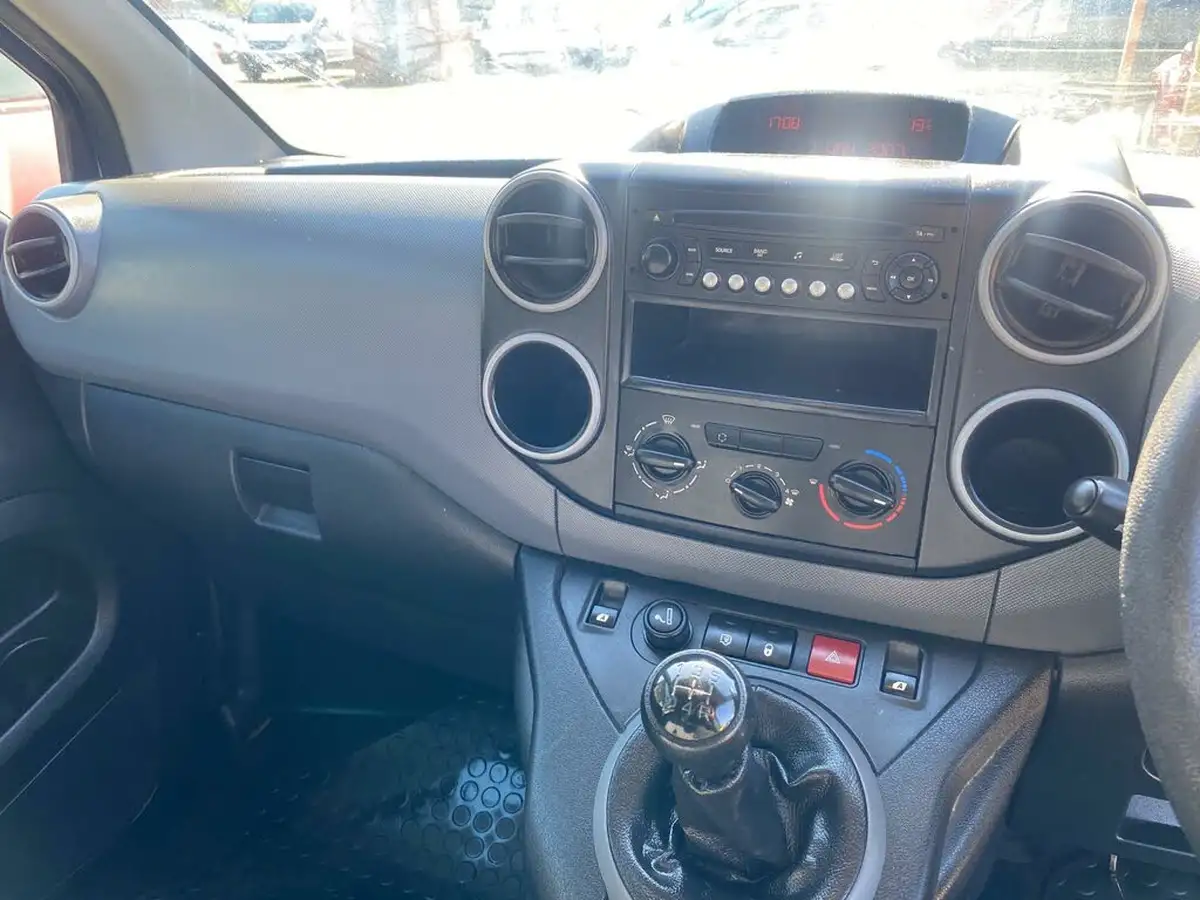 2015-citroen-berlingo-16td-l1-625-lx-16hdi-75-panel-1560cc-big-26