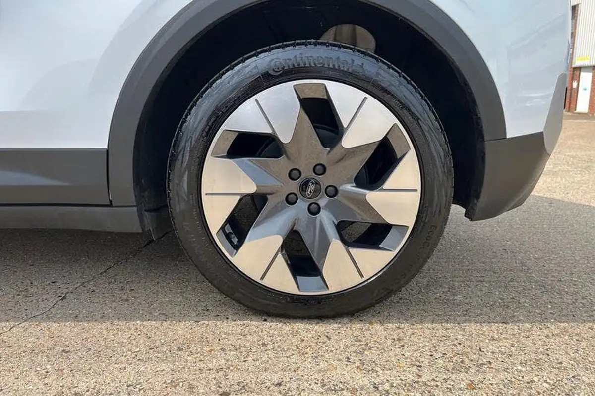 2024-ford-explorer-e-premium-286ps-77kwh-big-7