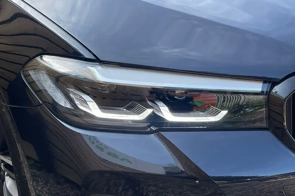 2021-bmw-5-series-20td-520d-m-sport-mht-touring-5d-big-42