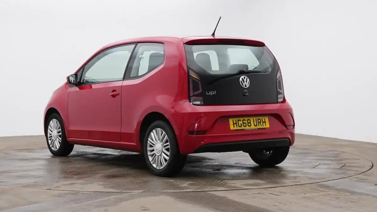 2019-volkswagen-up-10-move-up-ss-3d-big-4