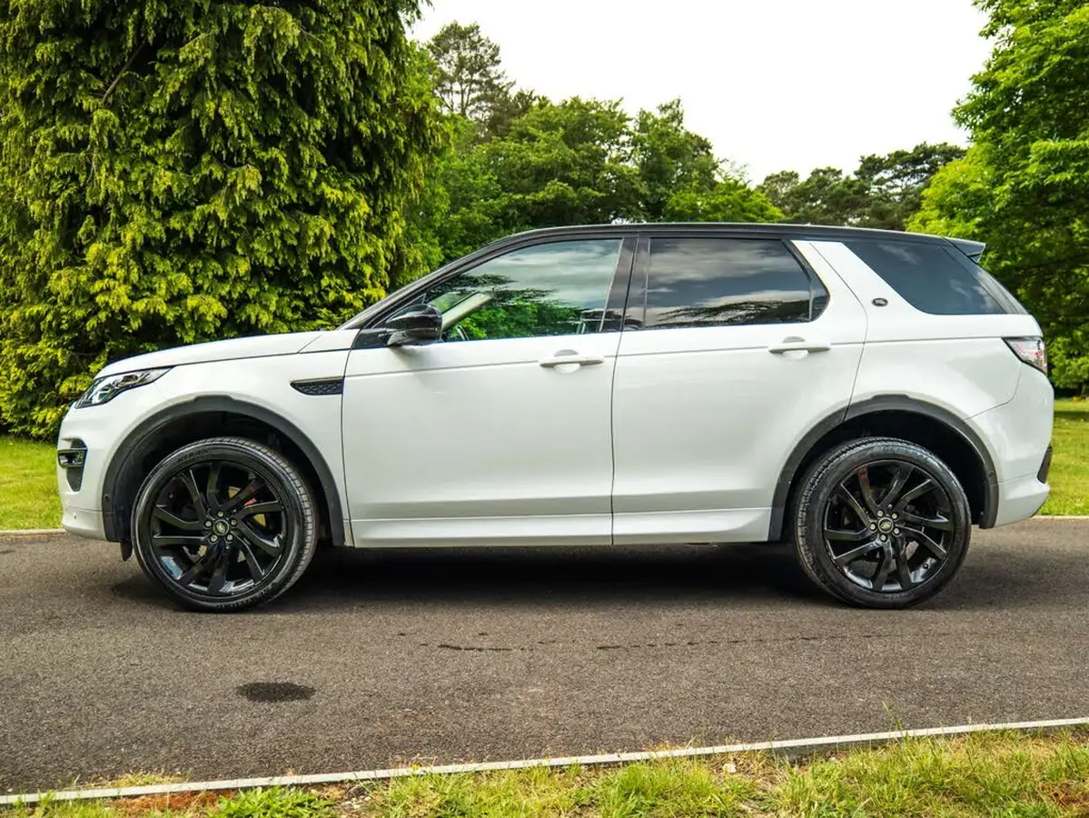 2017-land-rover-discovery-sport-20td4-hse-dynamic-lux-180ps-station-wagon-big-8