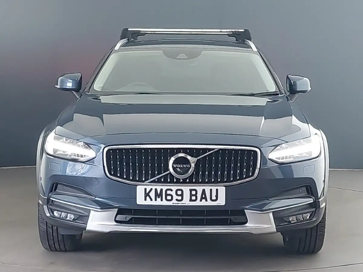 2019-volvo-v90-20td-d4-cross-country-plus-big-18