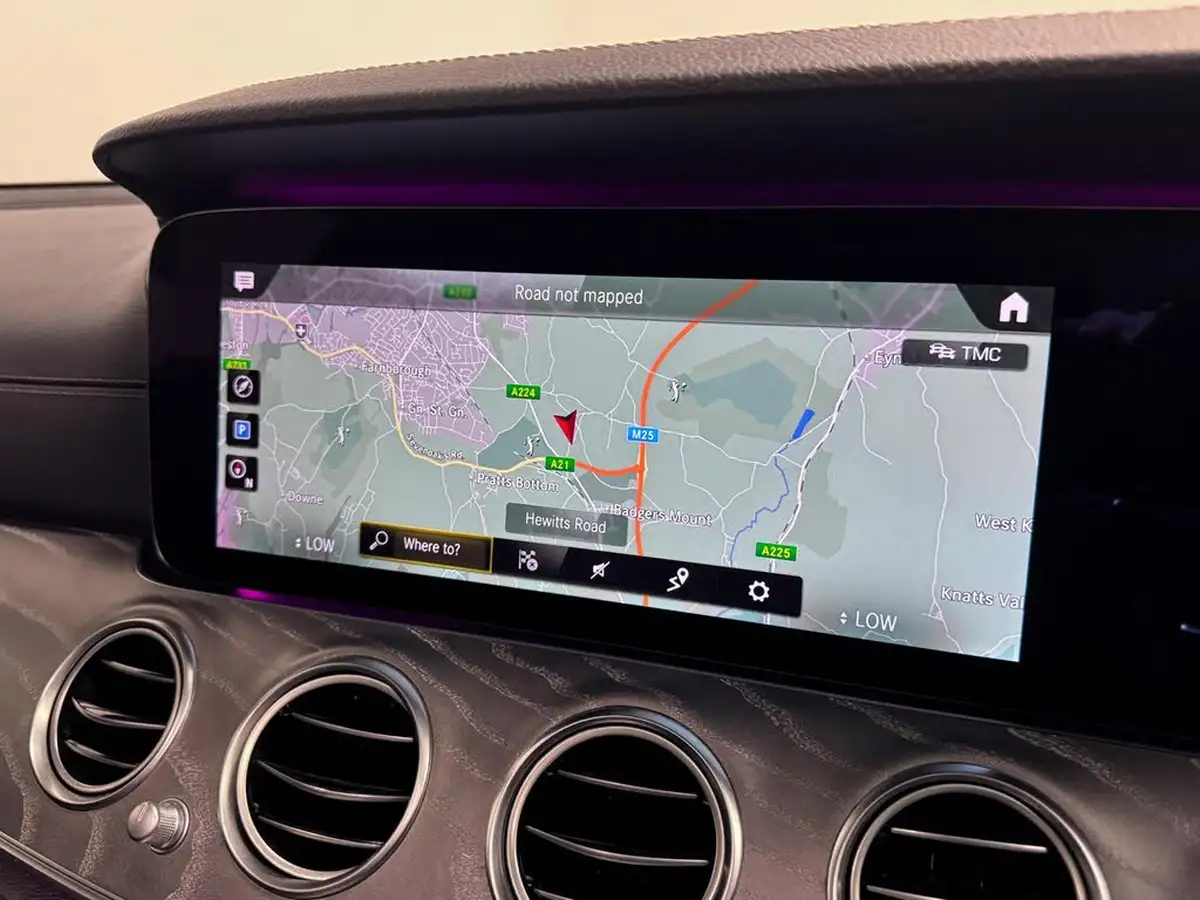 2021-mercedes-benz-e-class-20d-e220d-amg-line-night-edition-premium-plus-saloon-4d-big-42