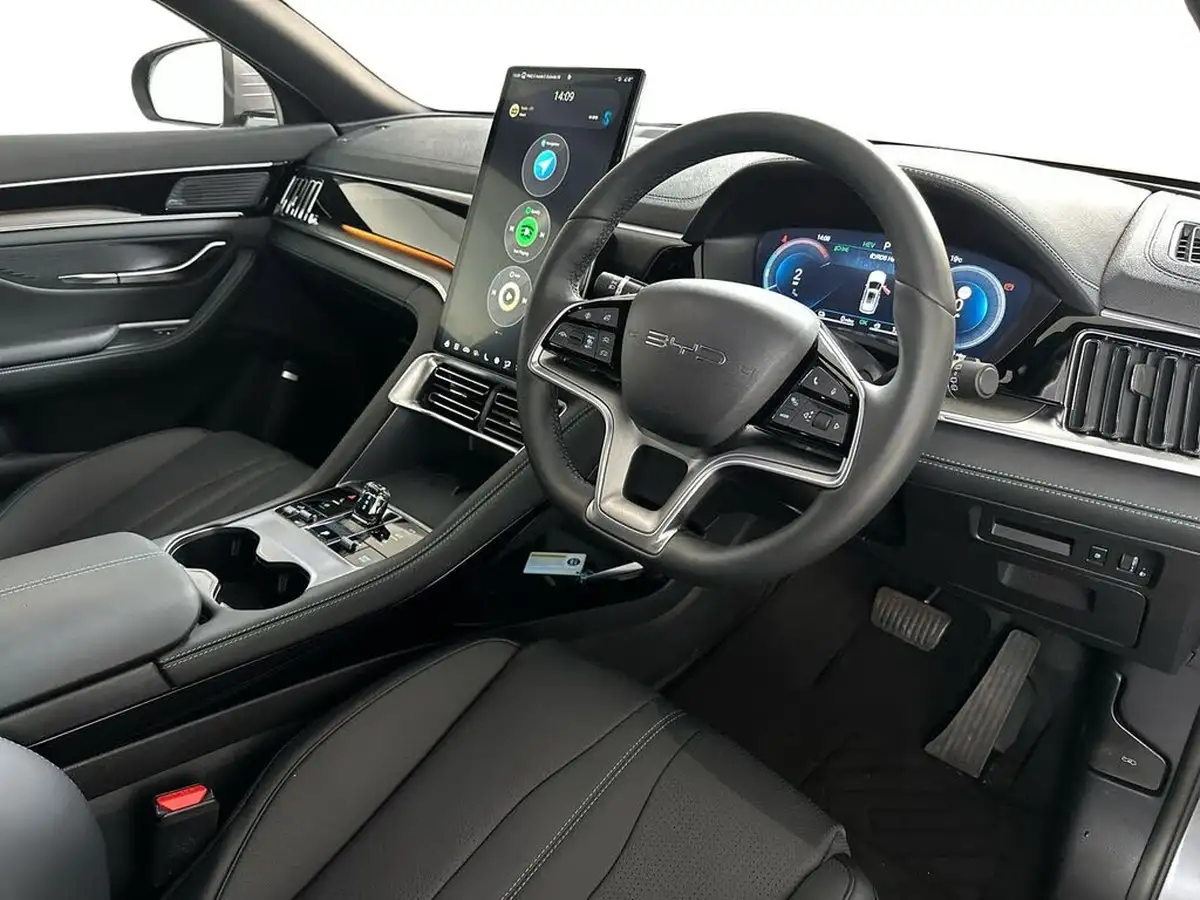 2025-byd-seal-15-comfort-big-9