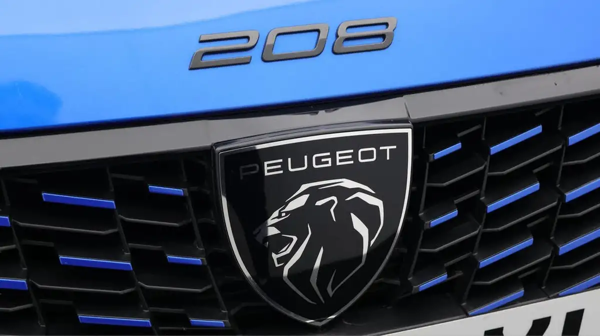 2024-peugeot-208-12-puretech-allure-big-37