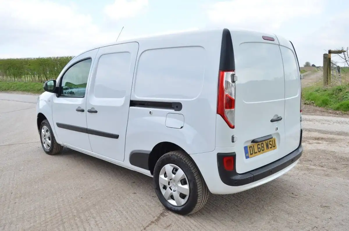 2018-renault-kangoo-maxi-15td-ll21-energy-dci-110-maxi-business-panel-big-9