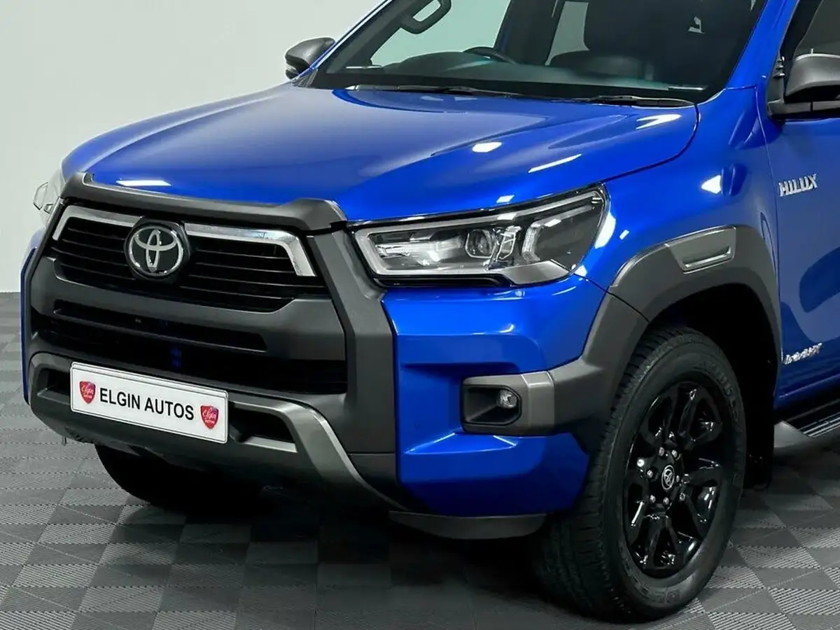 2021-toyota-hi-lux-28d-4d-invincible-x-at35-204hpeu6dt-e-big-3