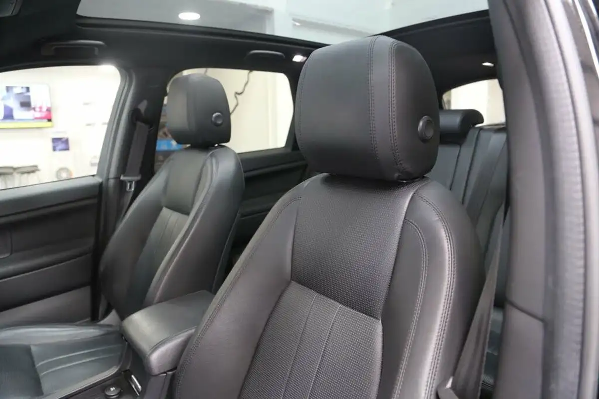 2019-land-rover-discovery-sport-20td4-landmark-big-44