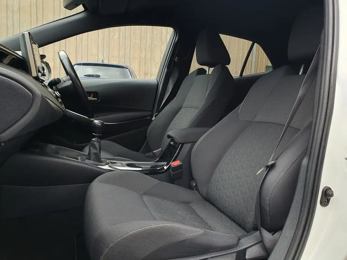 2019-toyota-corolla-12-vvt-i-design-spare-wheel-hatchback-big-7