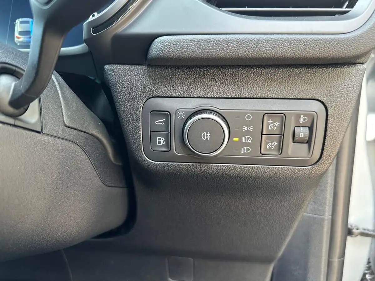 2025-ford-kuga-25t-st-line-243ps-phev-big-22