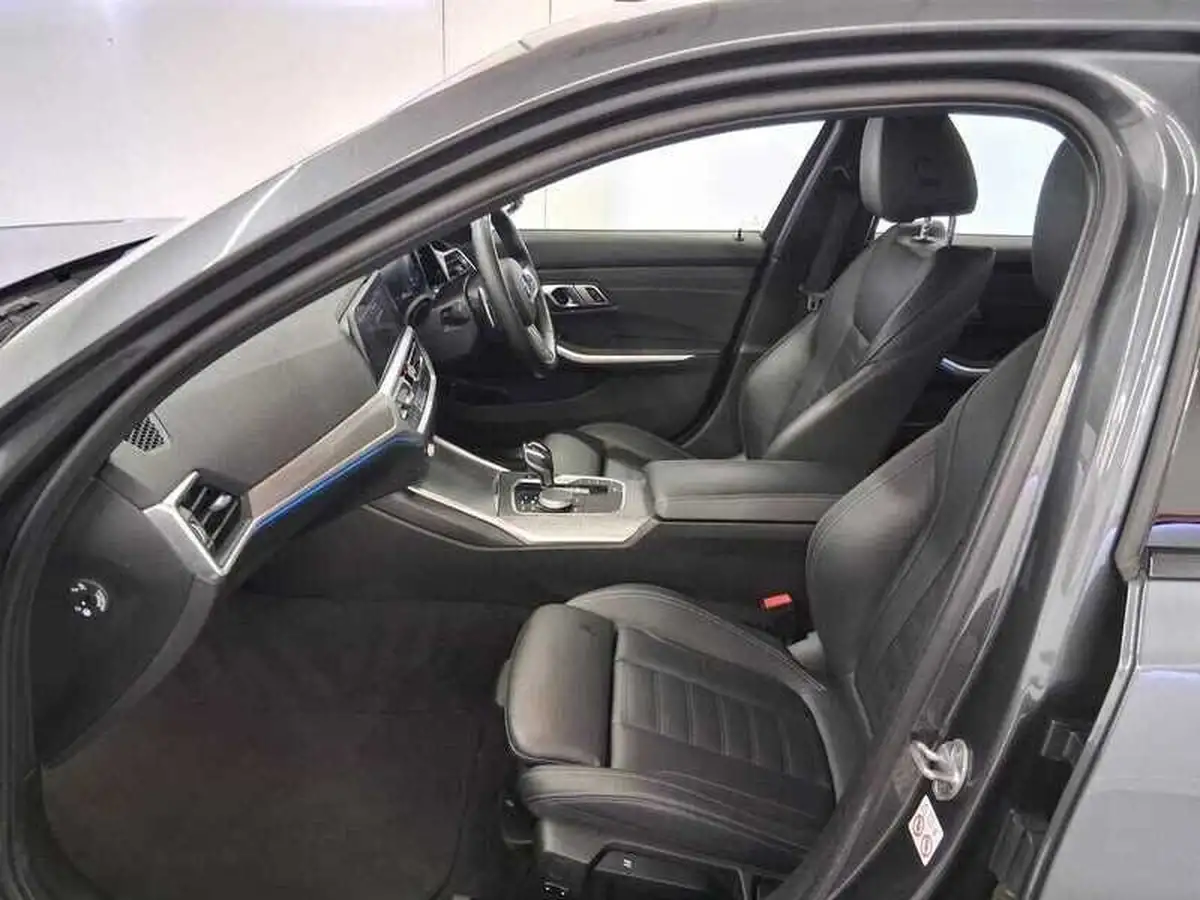 2019-bmw-3-series-20-330e-m-sport-plus-pack-big-12