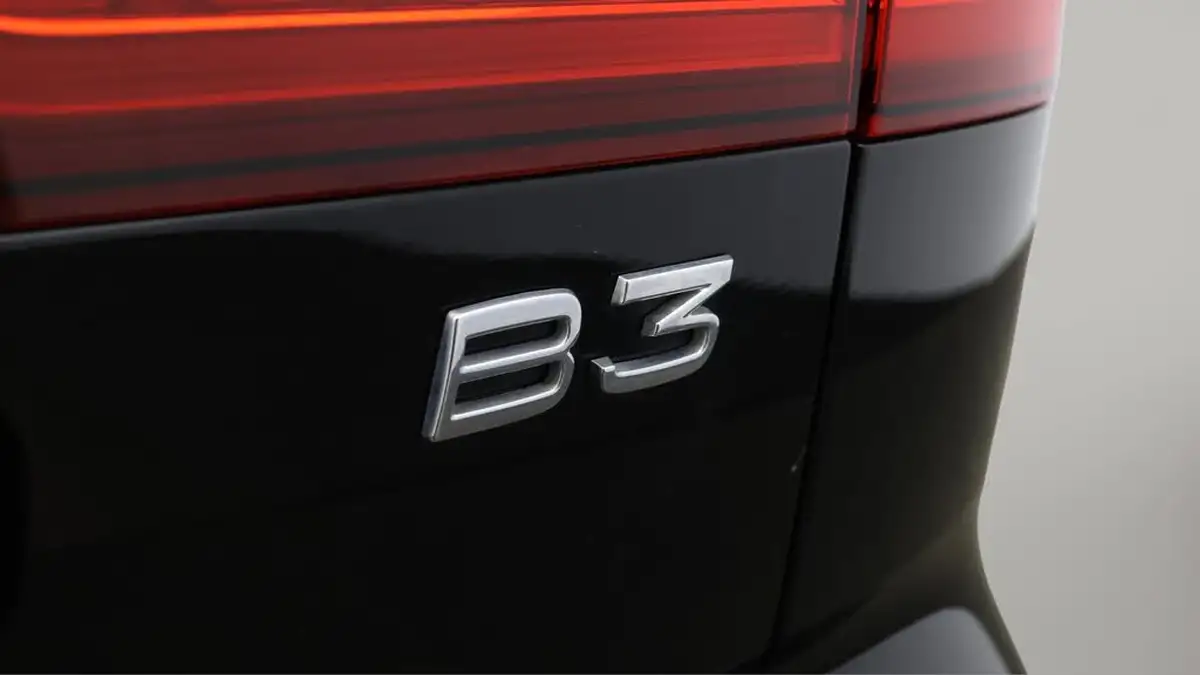 2023-volvo-v60-20-b3-core-big-20