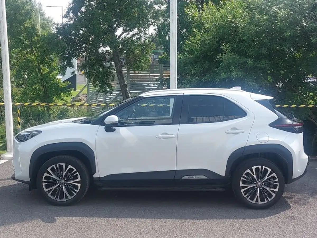 2022-toyota-yaris-cross-15-vvt-i-excel-awd-i-big-3