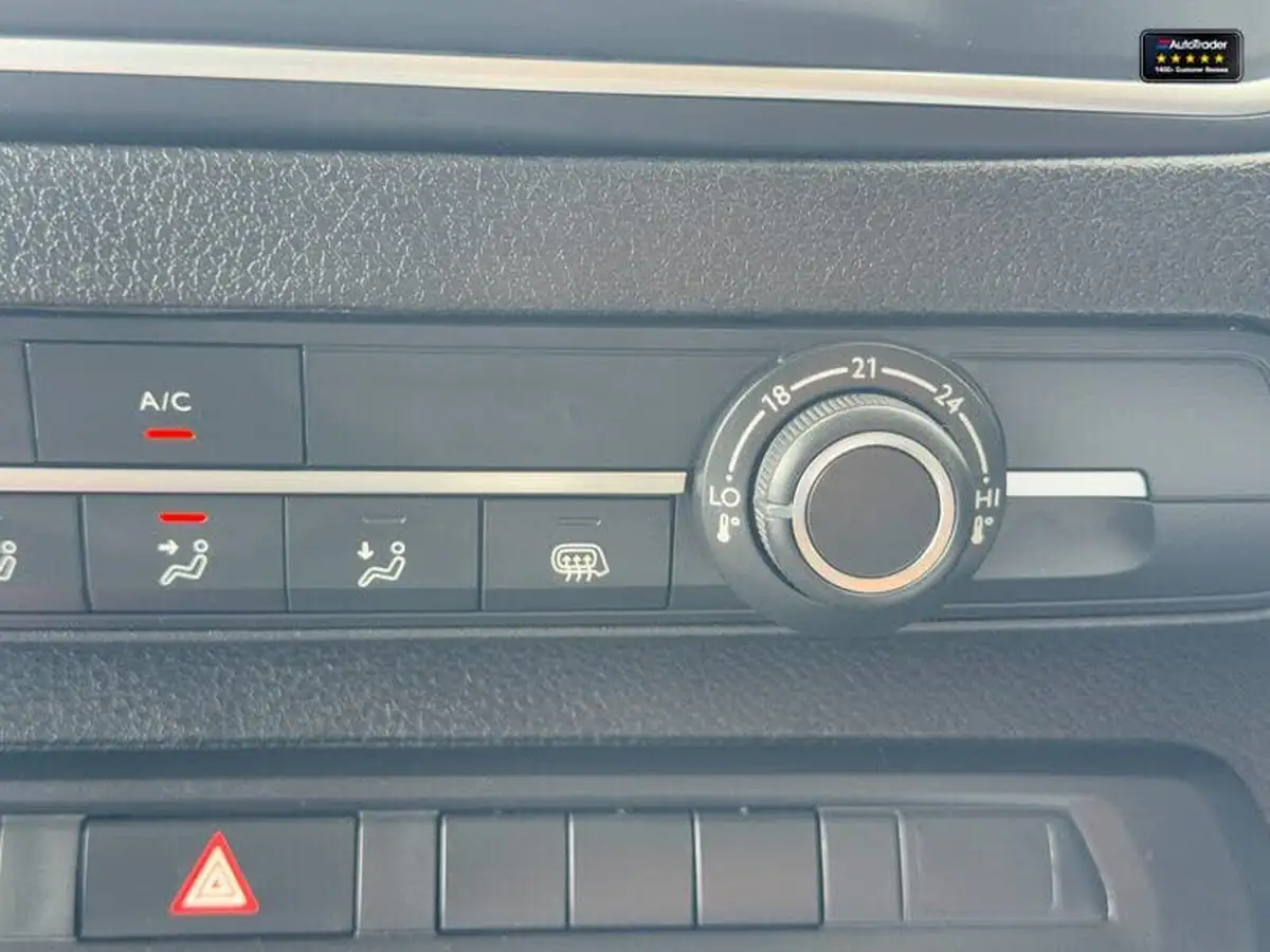 2023-peugeot-expert-15-bluehdi-professional-premium-standard-1000-big-32