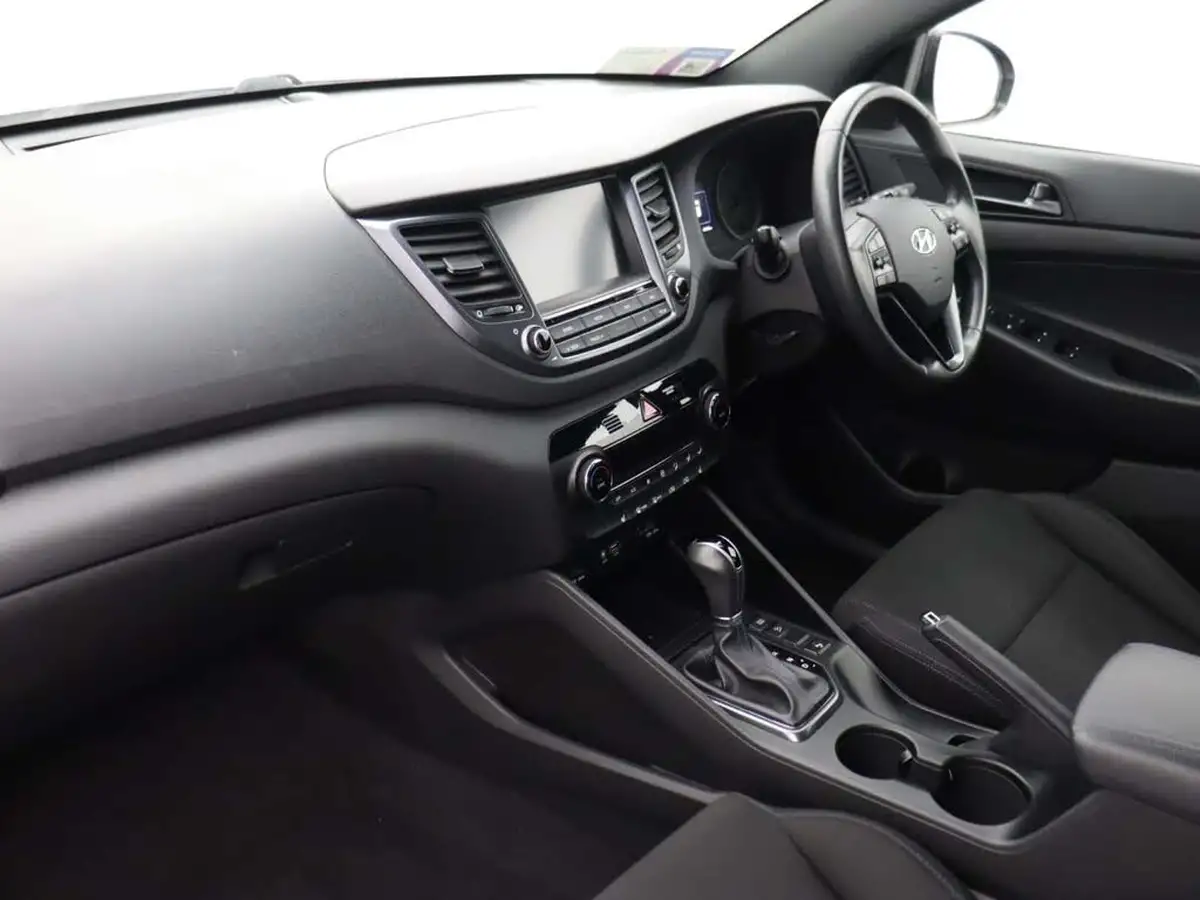 2018-hyundai-tucson-16-t-gdi-go-se-dct-big-10