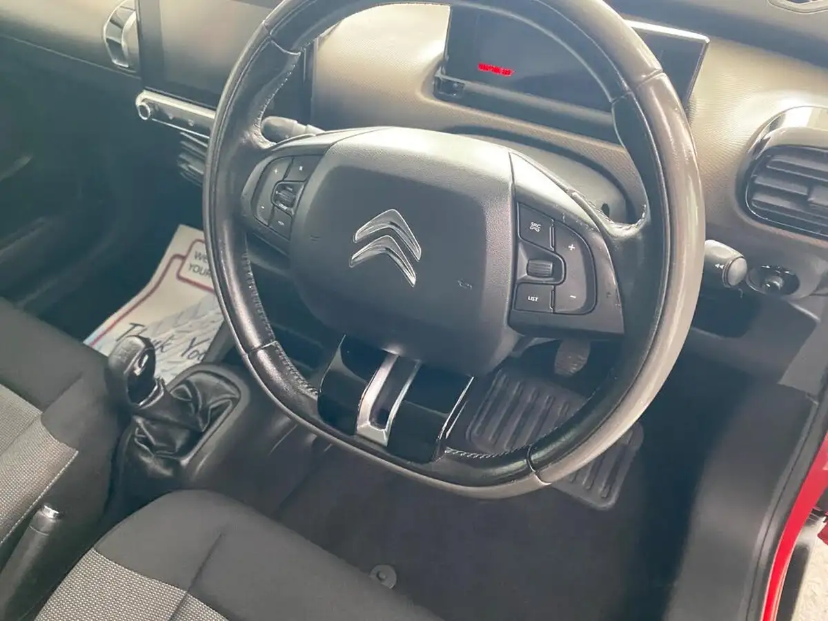 2015-citroen-c4-cactus-12-feel-82ps-big-20
