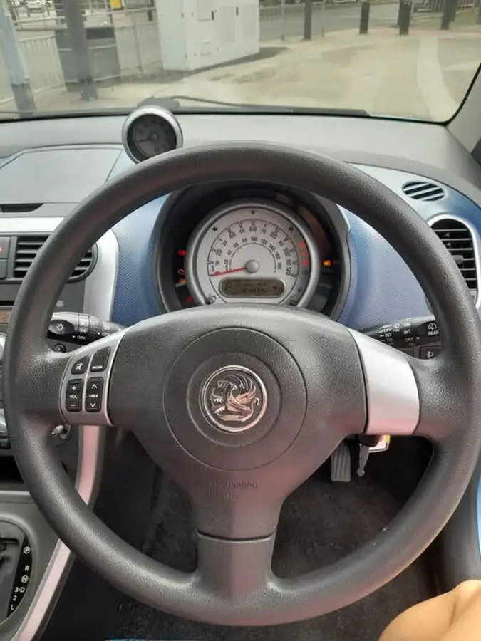 2010-vauxhall-agila-12-s-1242cc-auto-big-6