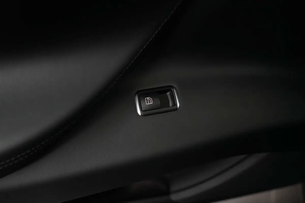 2018-tesla-model-x-e-75d-big-17