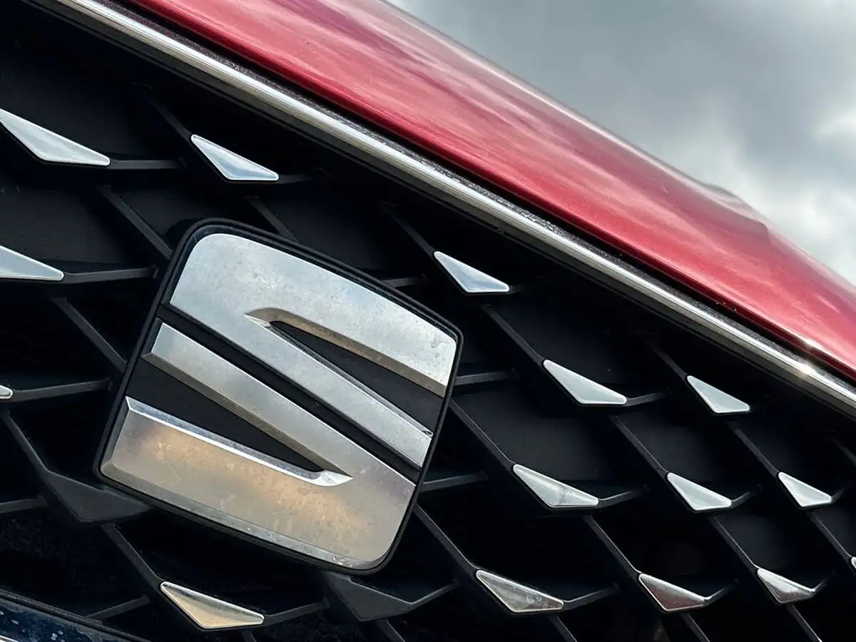 2021-seat-leon-15-etsi-xcellence-lux-hatchback-big-41