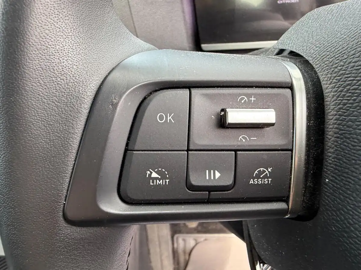 2023-citroen-c4-12-puretech-plus-big-28