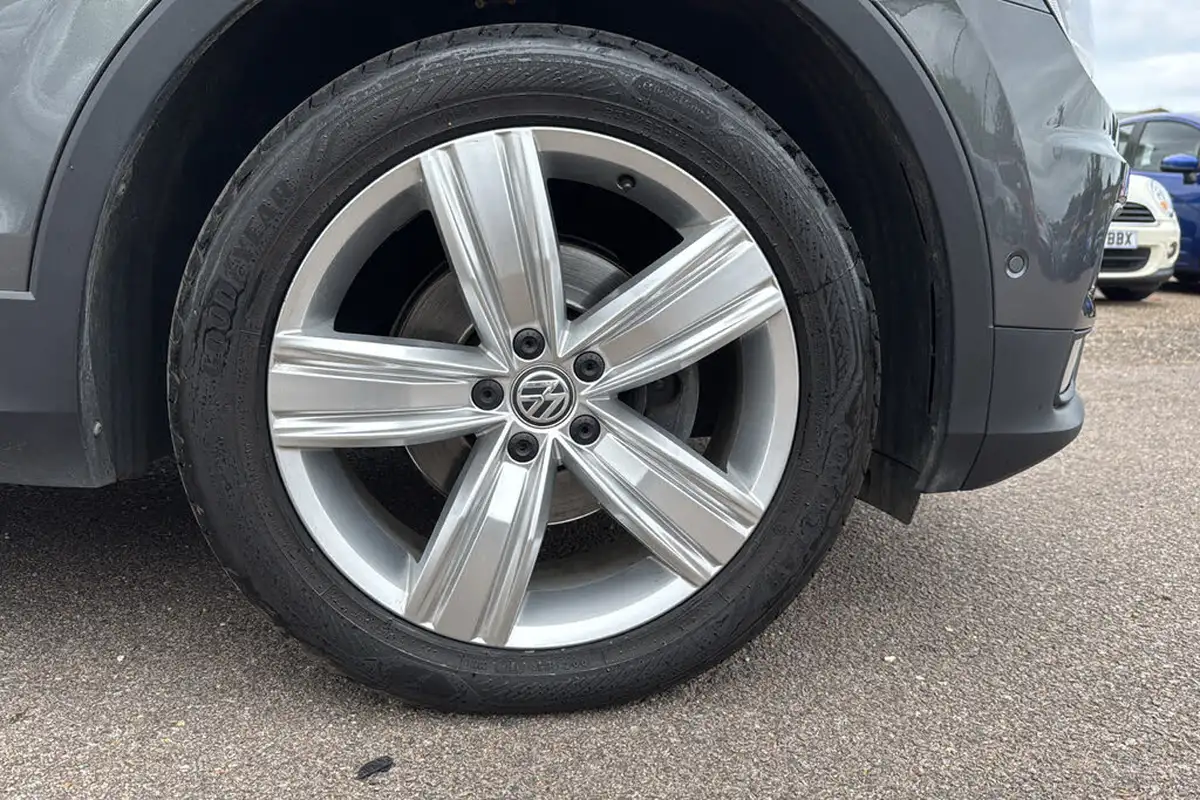 2020-volkswagen-tiguan-20tdi-match-150ps-4motion-dsg-big-23
