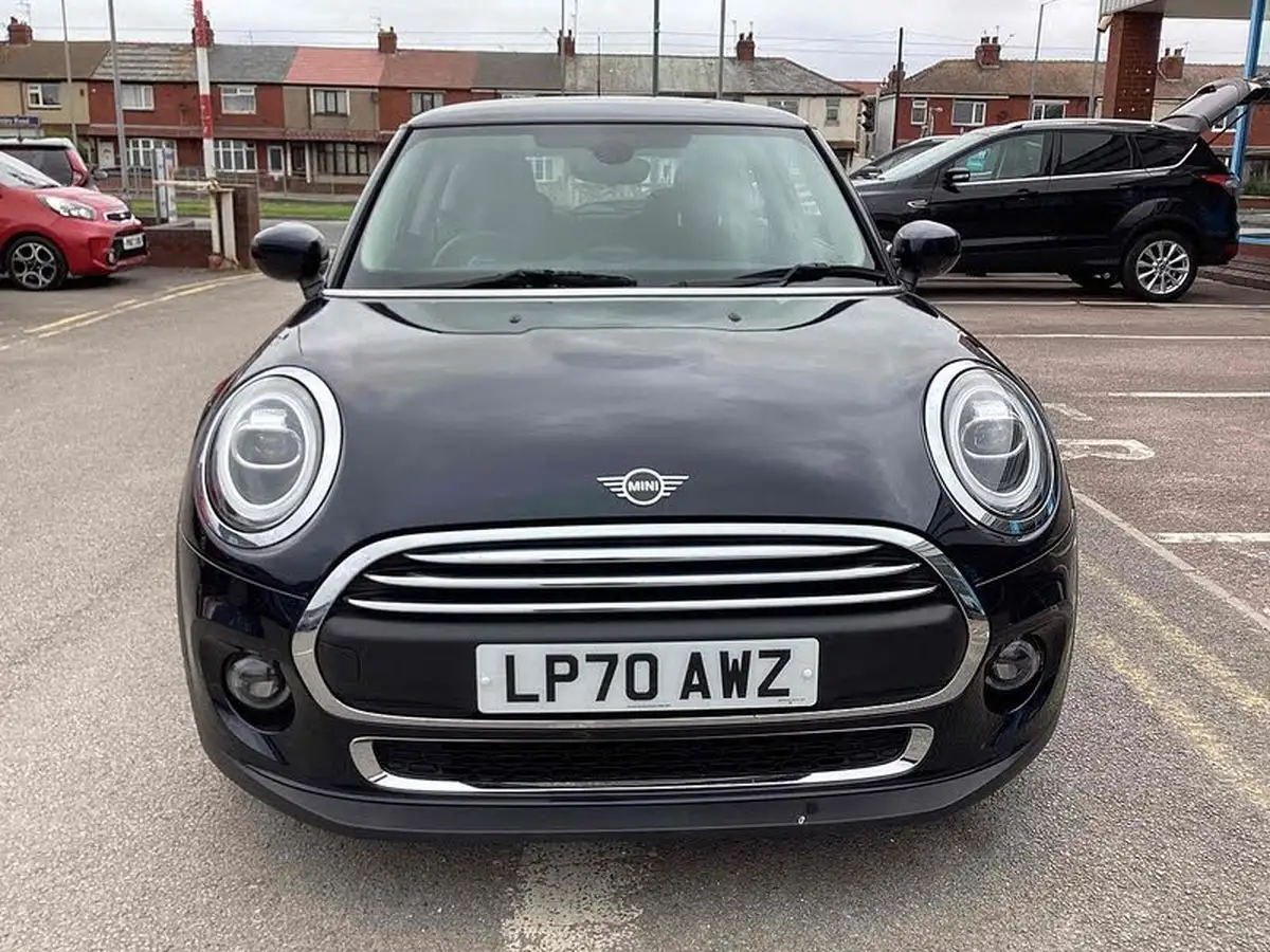 2021-mini-cooper-15-one-classic-series-ii-3d-big-10