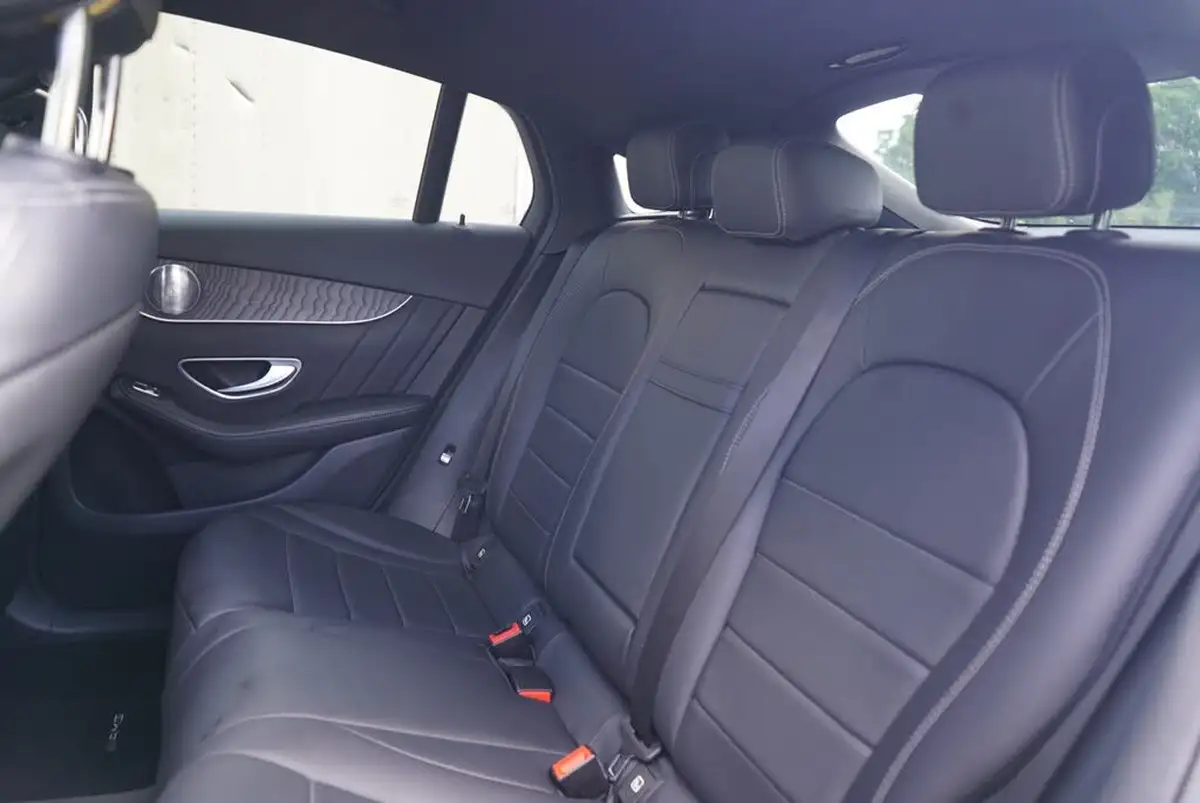 2017-mercedes-benz-glc-class-30-d-glc350d-amg-line-premium-plusss-coupe-4d-big-62