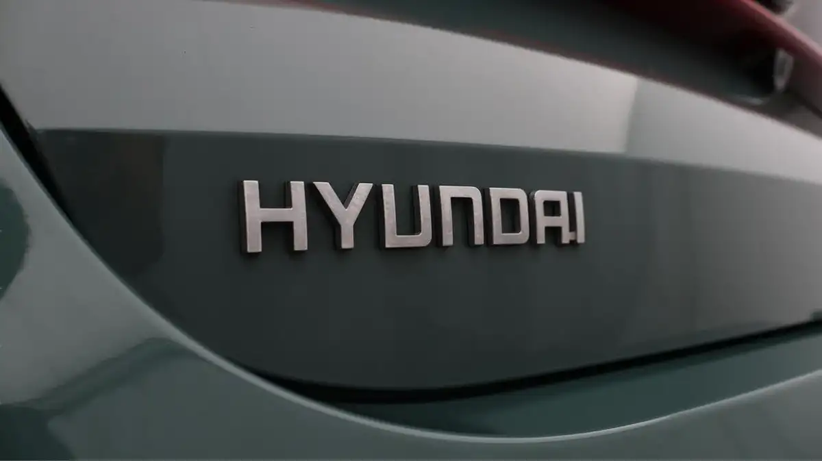 2022-hyundai-i20-10-t-gdi-ultimate-dct-big-21