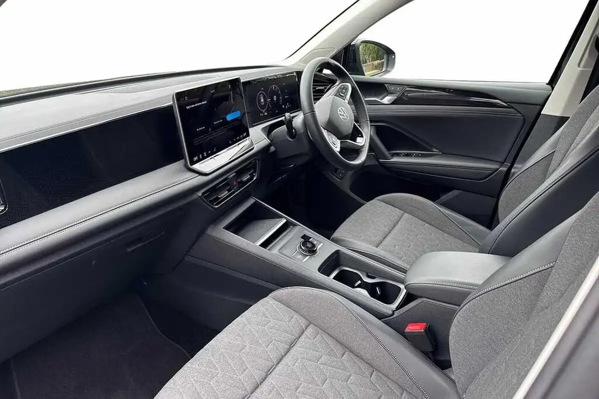 2025-volkswagen-tiguan-15-tsi-match-big-1