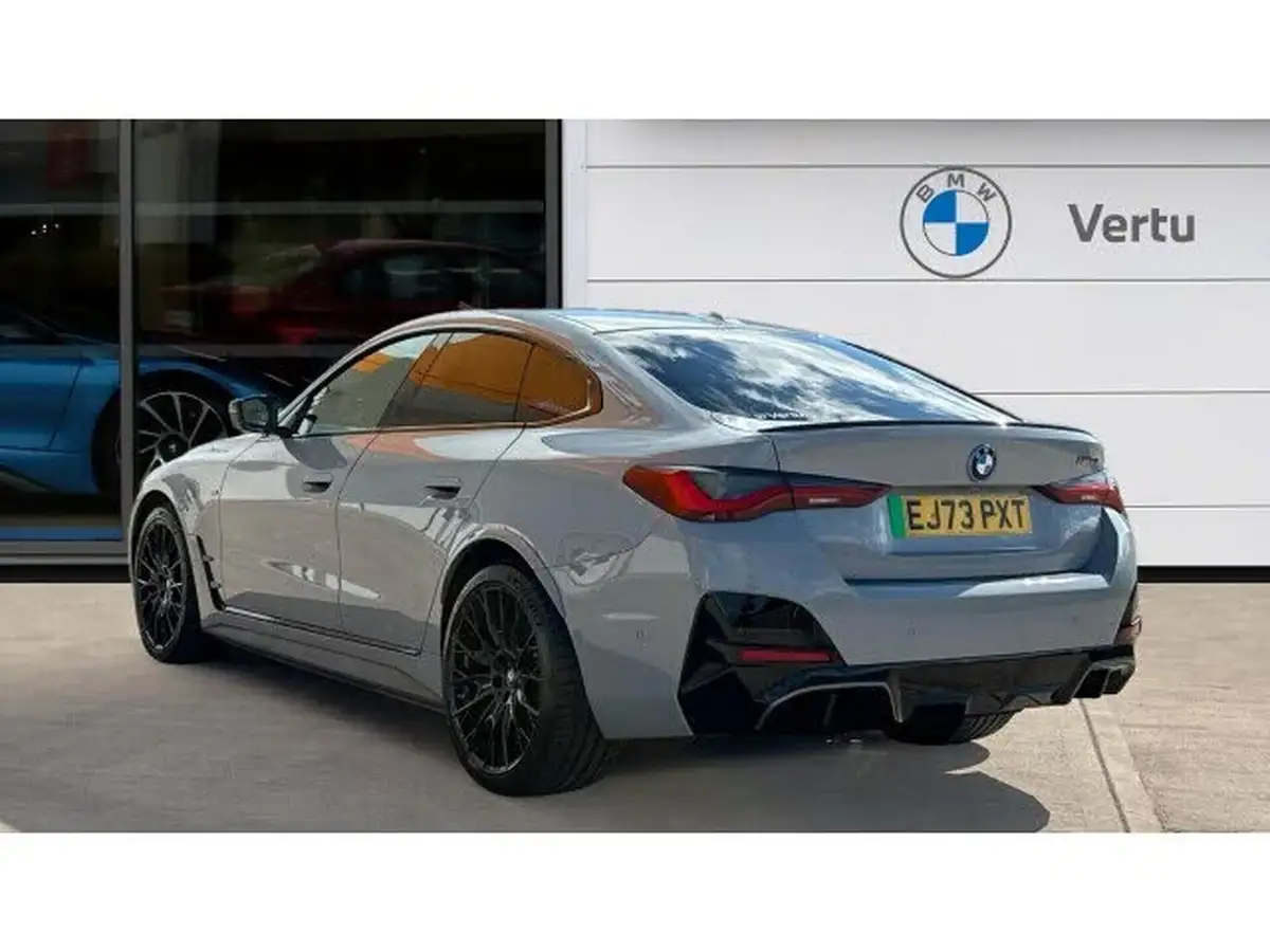 2023-bmw-i4-e-m50-big-1