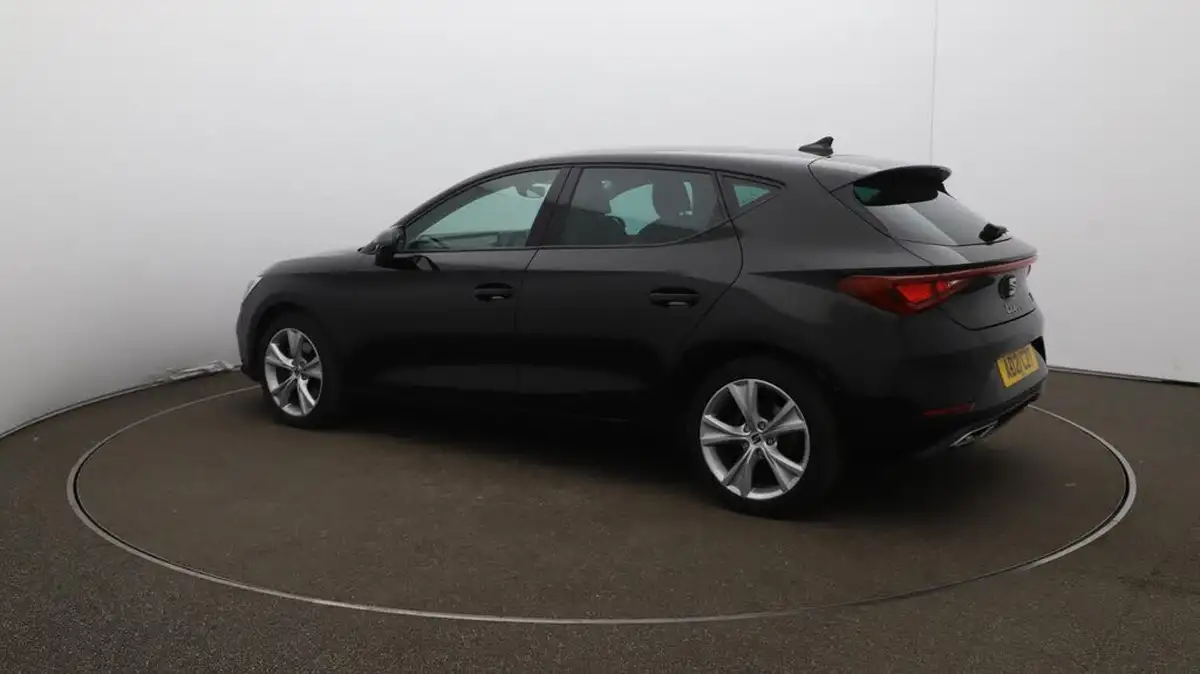 2021-seat-leon-14-e-hybrid-fr-hatchback-big-35