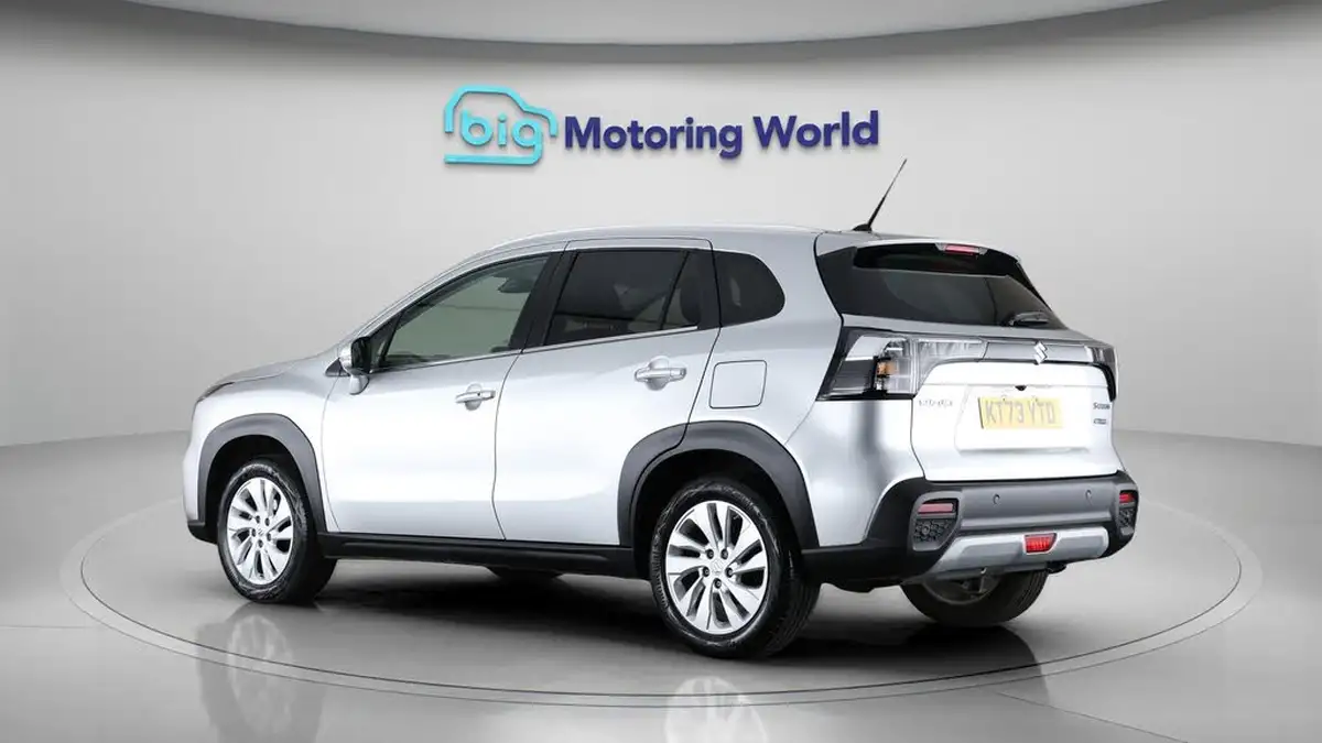 2023-suzuki-s-cross-14-boosterjet-motion-big-4