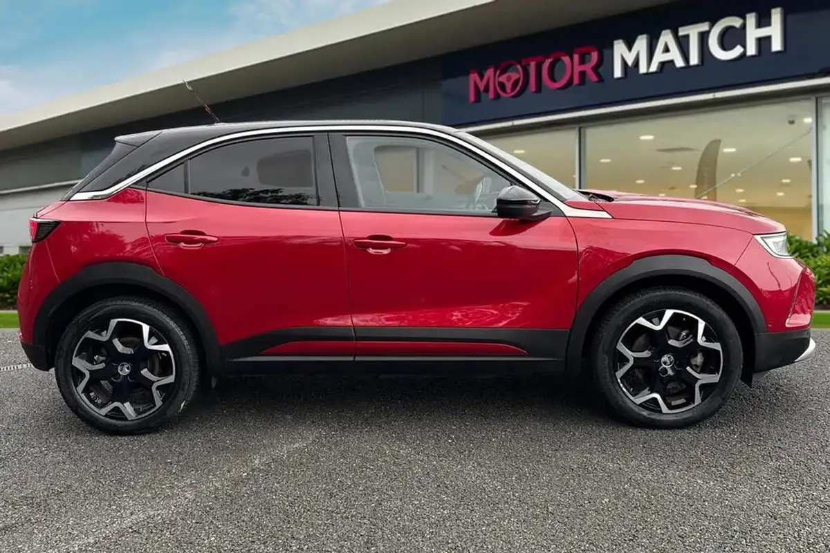 2022-vauxhall-mokka-e-ultimate-big-2
