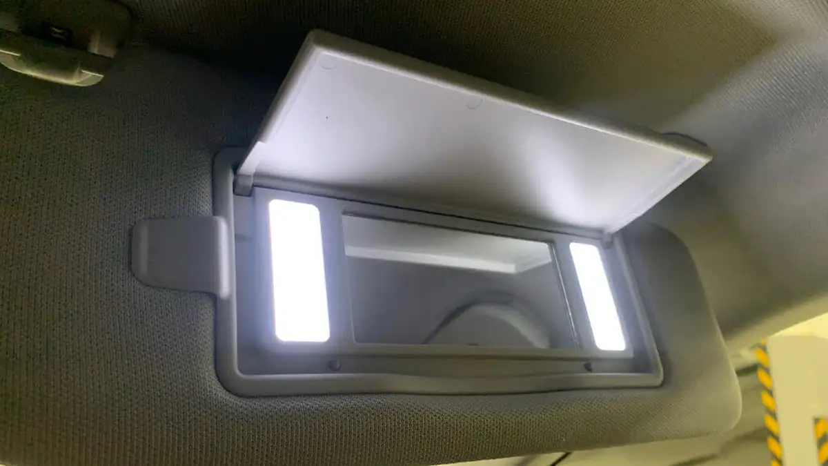 2025-ds-ds-4-12-puretech-etoile-136ps-hybrid-e-dsc6-big-37