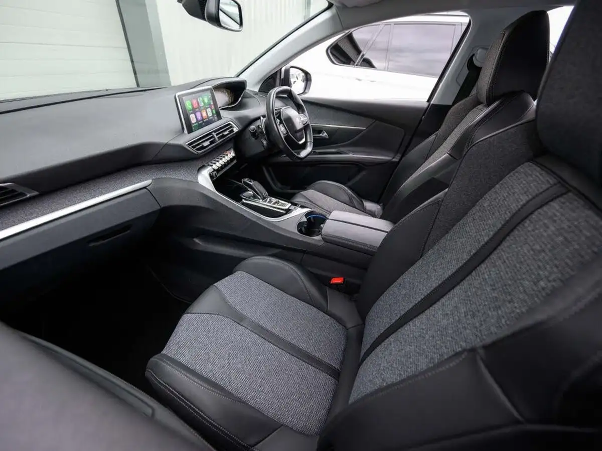 2018-peugeot-3008-suv-12-puretech-allure-eat6-big-14