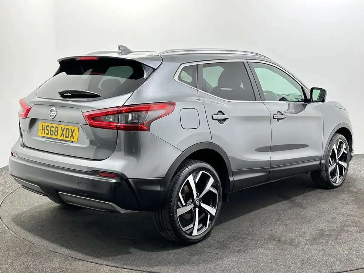 2019-nissan-qashqai-13-dig-t-tekna-160ps-dct-big-7