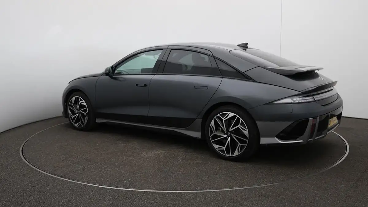 2024-hyundai-ioniq-6-e-ultimate-325ps-dual-motor-awd-big-38