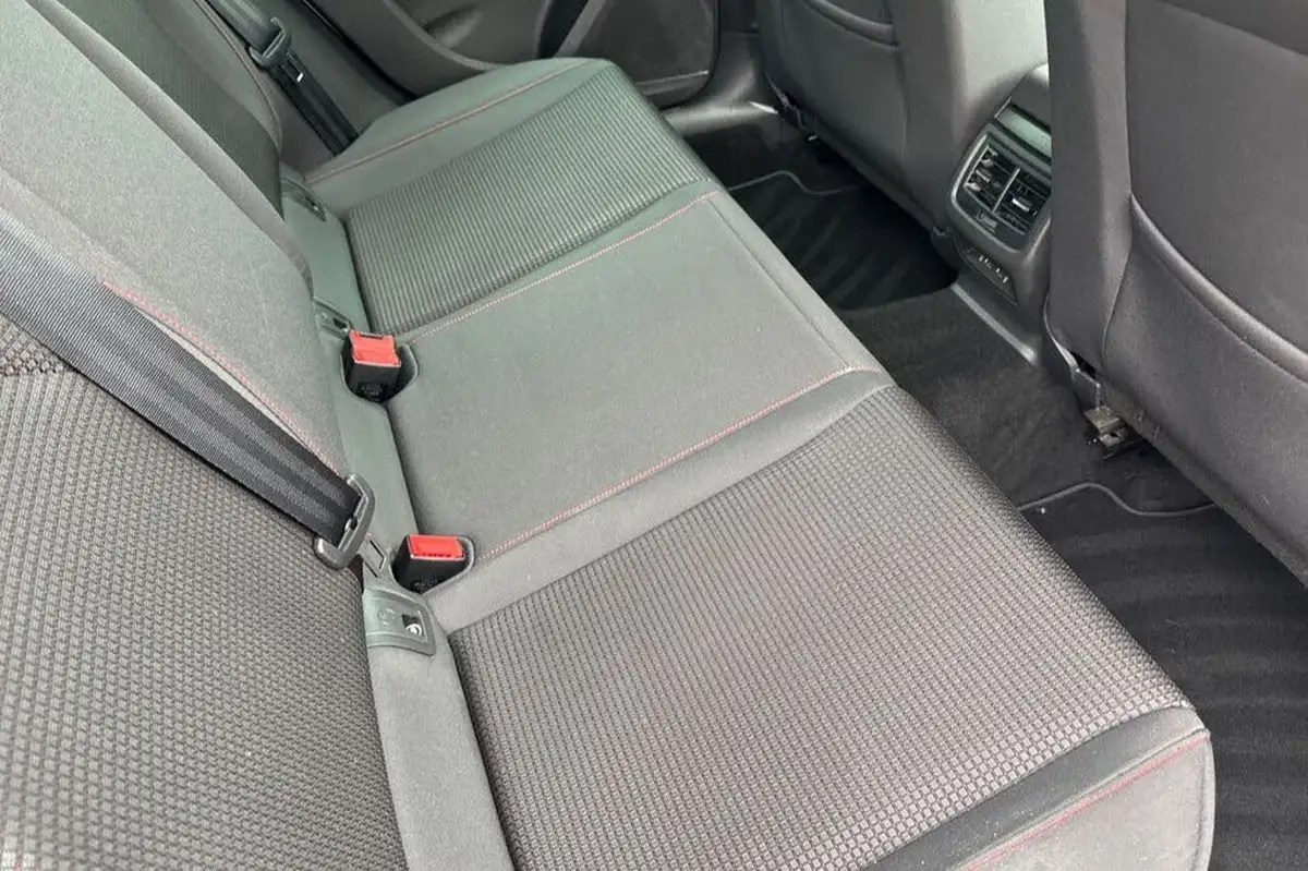 2019-seat-leon-15-tsi-evo-fr-150ps-hatchback-dsg-big-9