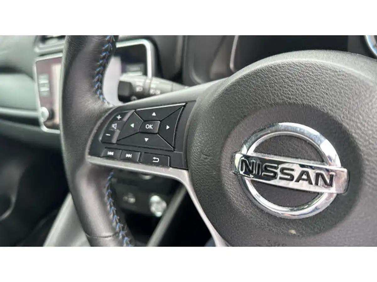 2021-nissan-leaf-e-acenta-big-25