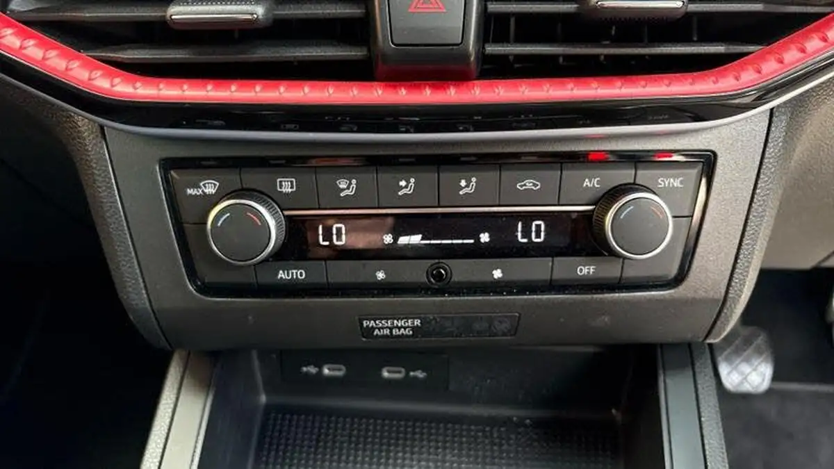 2023-seat-ibiza-10-tsi-fr-95ps-big-29