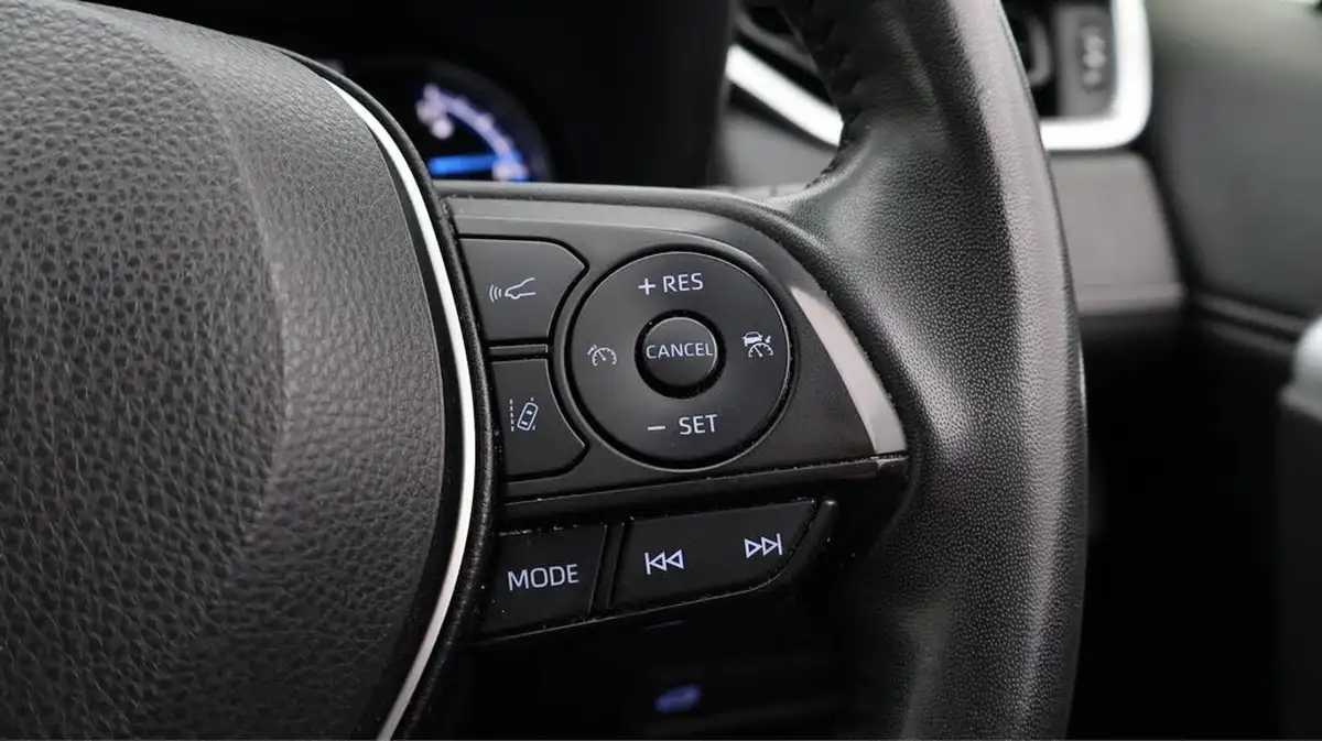 2021-toyota-rav4-25-vvt-i-design-215bhp-big-44