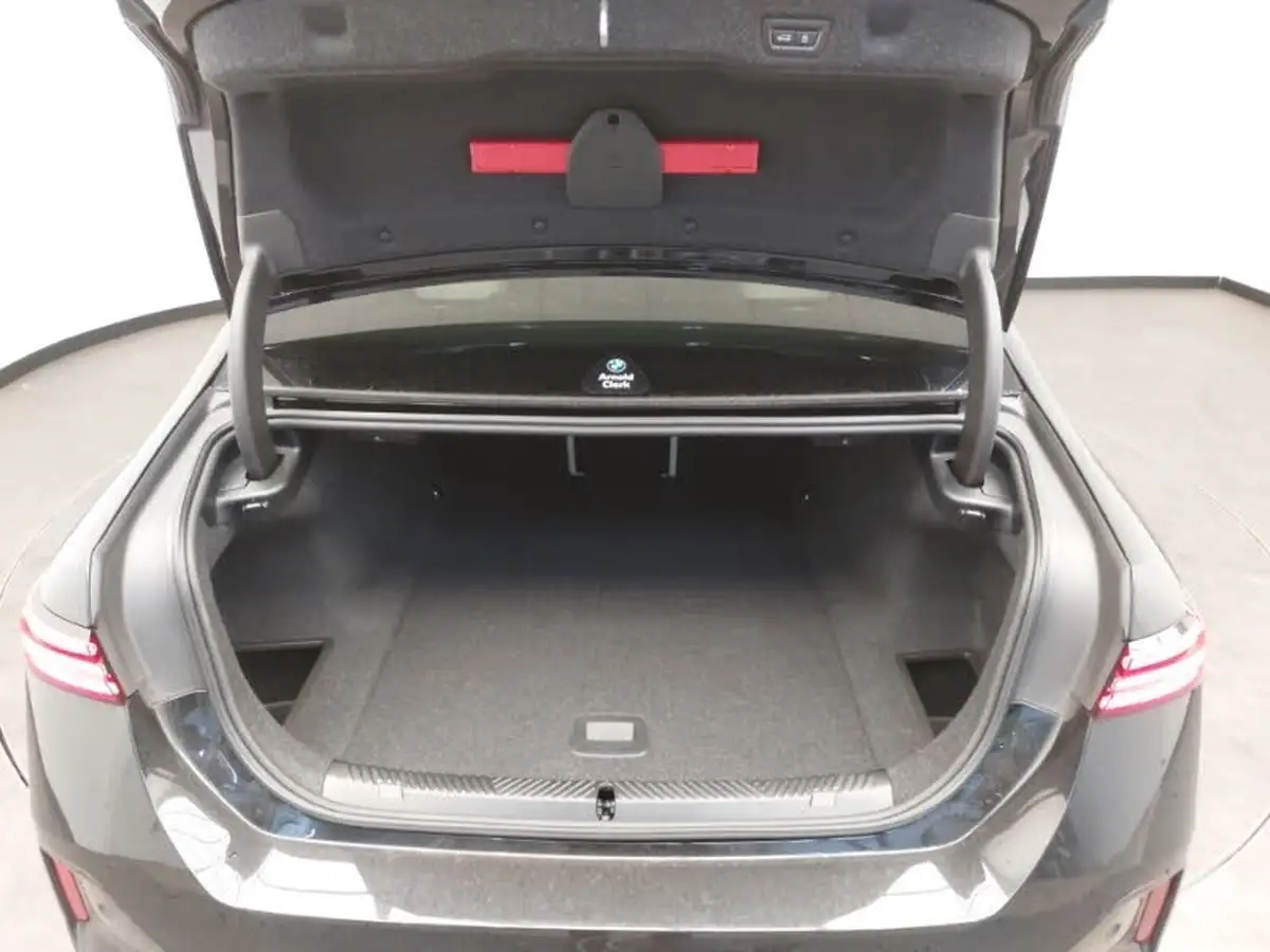2024-bmw-5-series-e-i5-edrive40-m-sport-technology-plus-packcomfort-pack-saloon-4d-big-12