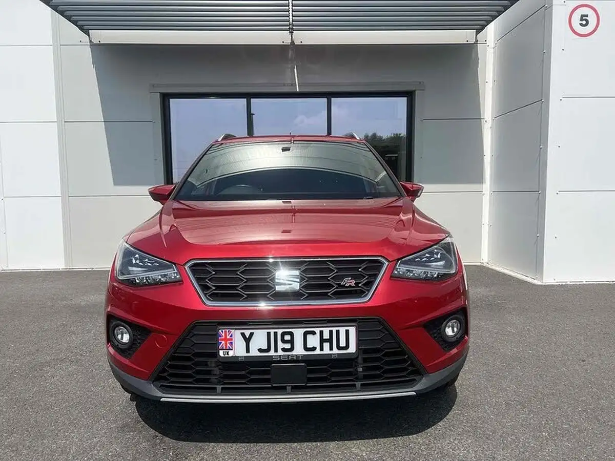 2019-seat-arona-10-tsi-fr-big-2