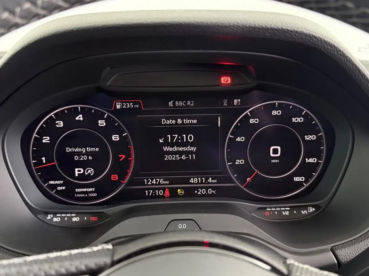 2023-audi-q2-15-35-tfsi-s-line-tronic-big-30