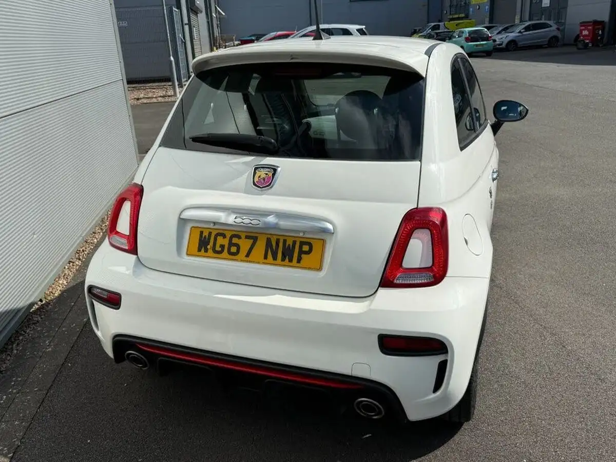 2018-abarth-595-14-tjet-big-18