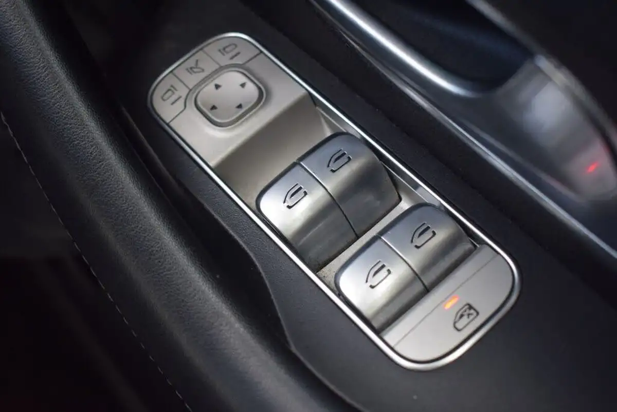 2020-mercedes-benz-gle-class-20d-gle300d-amg-line-premium-plus-7-big-28