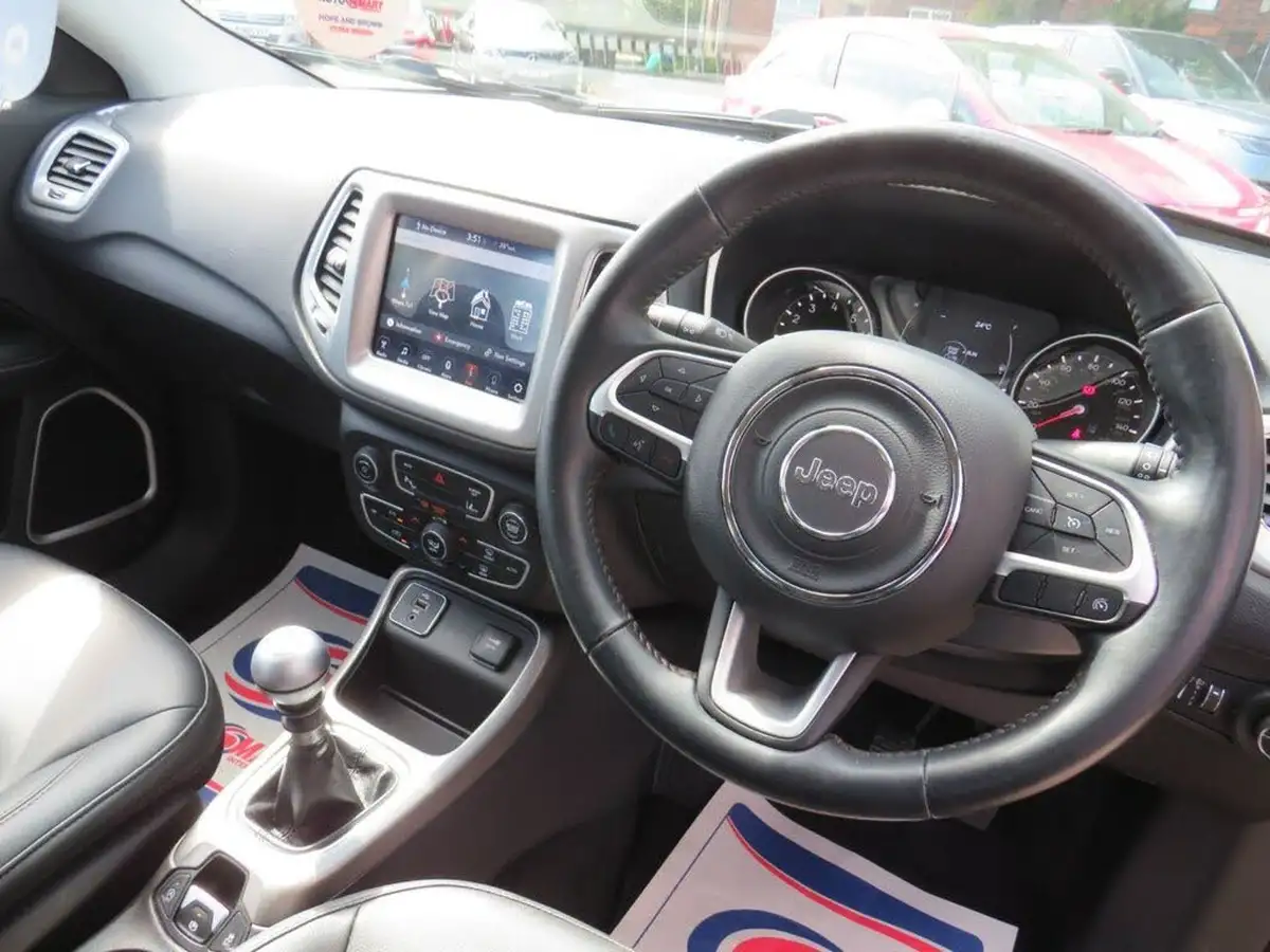 2018-jeep-compass-14-multiair-ii-longitude-big-5