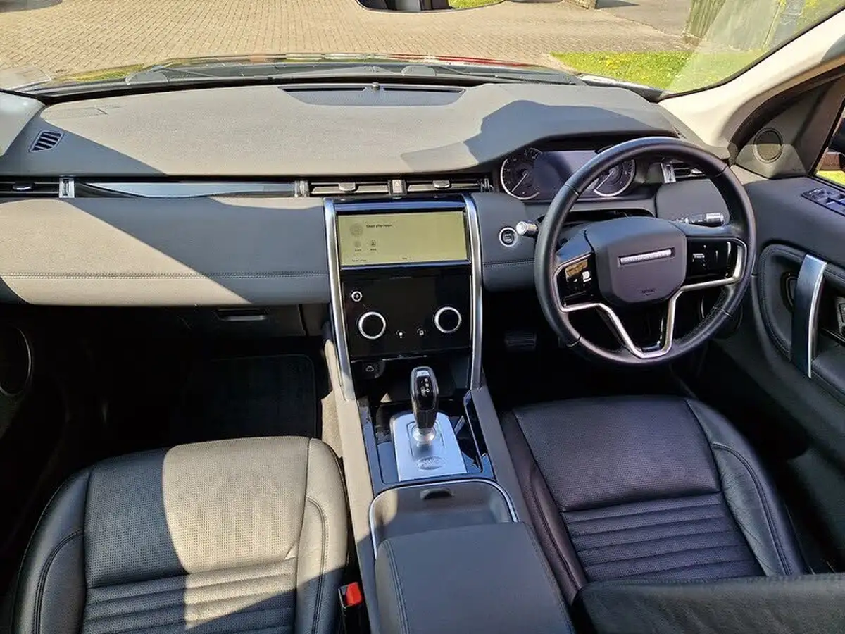 2020-land-rover-discovery-sport-20-p200-s-big-4